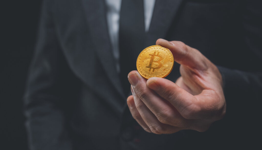 Você já pensou em receber seu salário em Bitcoin? | Opinião image