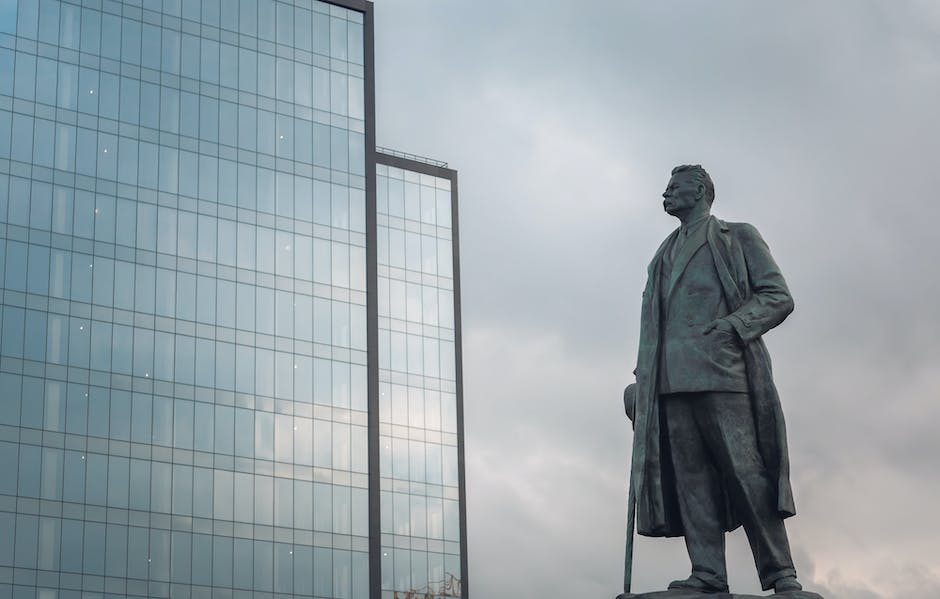 Maximize Bitcoin's power: reap the rewards of its philosophy. Maximizing Bitcoin’s potential: reap the benefits of its ideology.