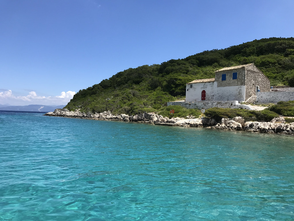 F2Pool returns 19.8 BTC to Paxos after mistakenly overpaying fee. 1. F2Pool Returns Overpaid Fee for the Benefit of Paxos