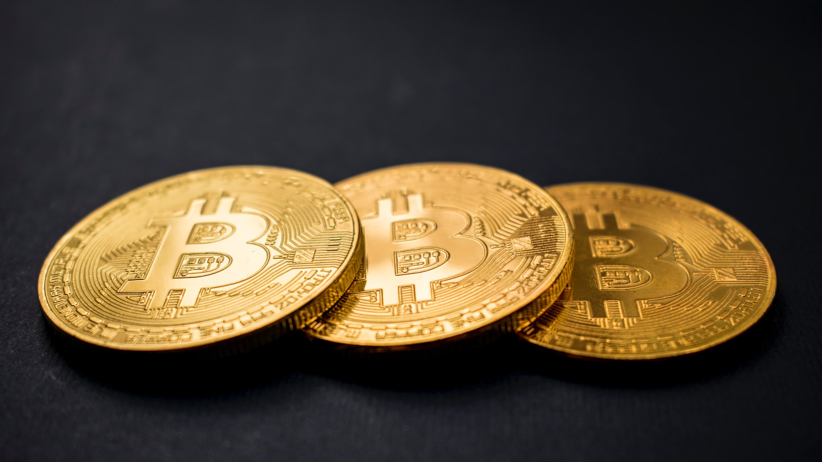 Bitcoin trade size surges to record high after Grayscale ruling. 1. Bitcoin Average Trade Size Reaches Highest Level Since June