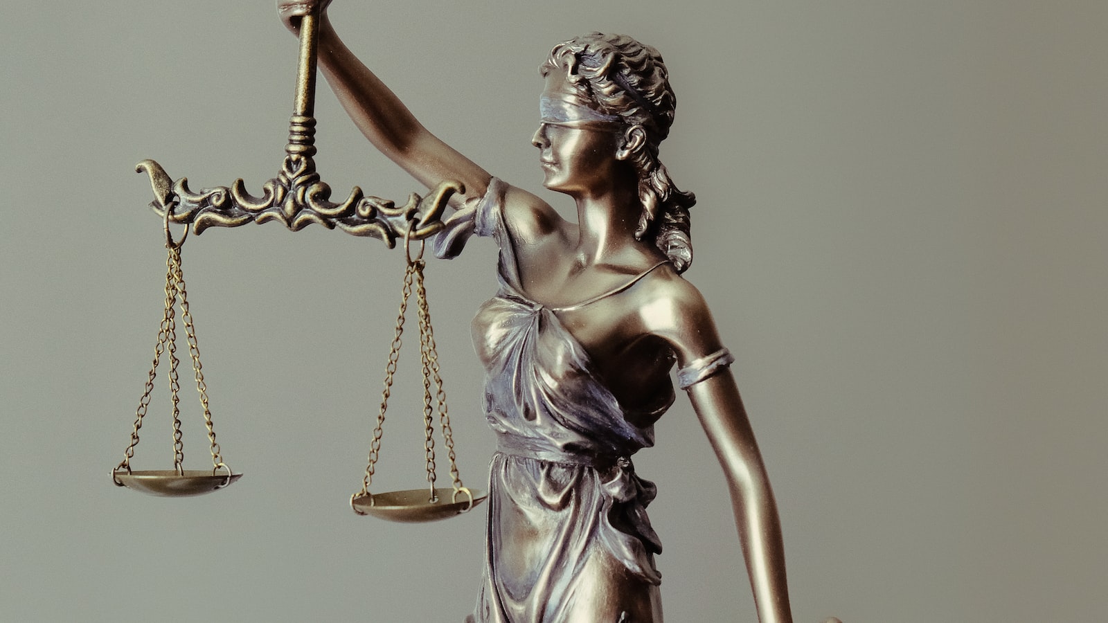 CFTC sues Mosaic Exchange for crypto scam. Protect yourself, beware! 1. Crypto Exchange Under Scrutiny: CFTC Launches Lawsuit Against Mosaic