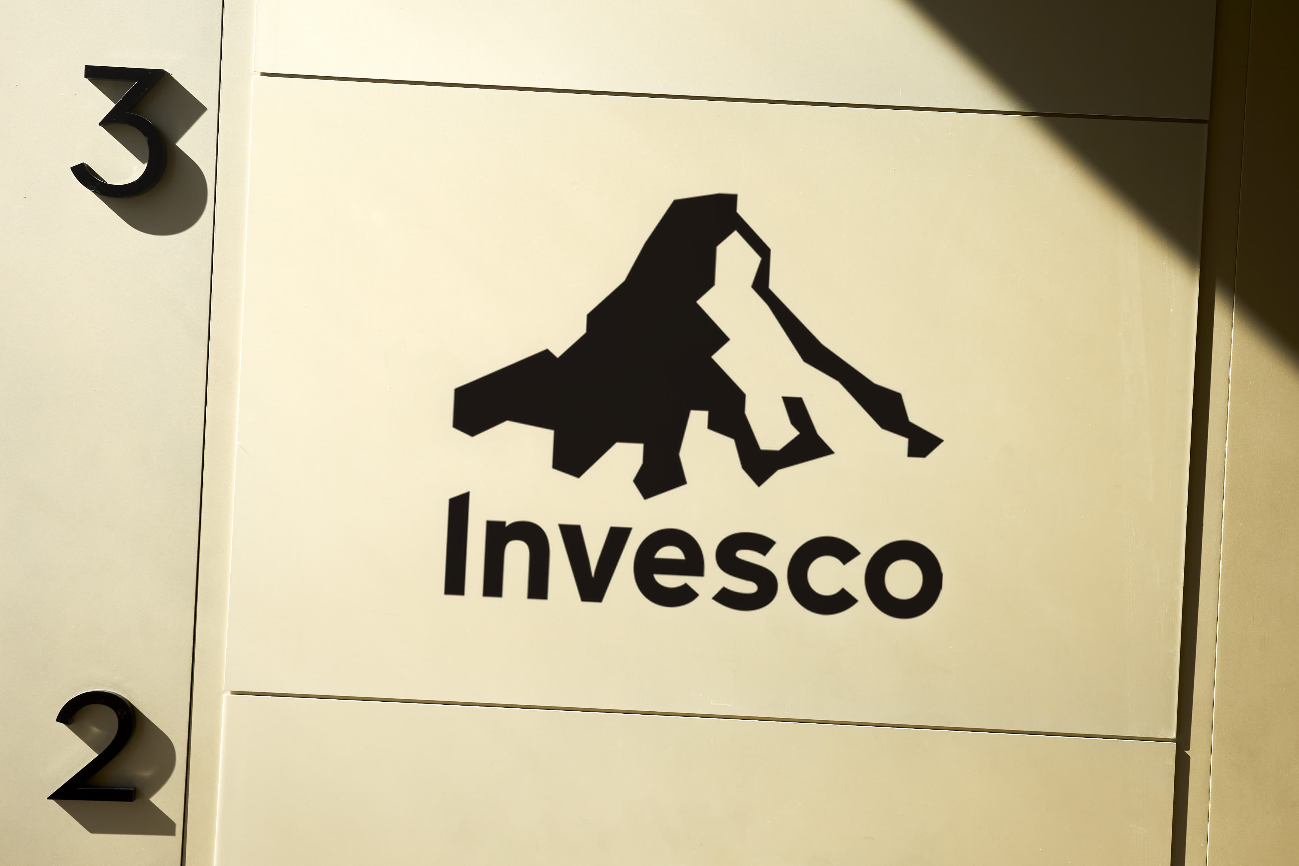 Galaxy, Invesco join race for Ethereum ETFs. 1. Galaxy and Invesco Join Ethereum ETF Race