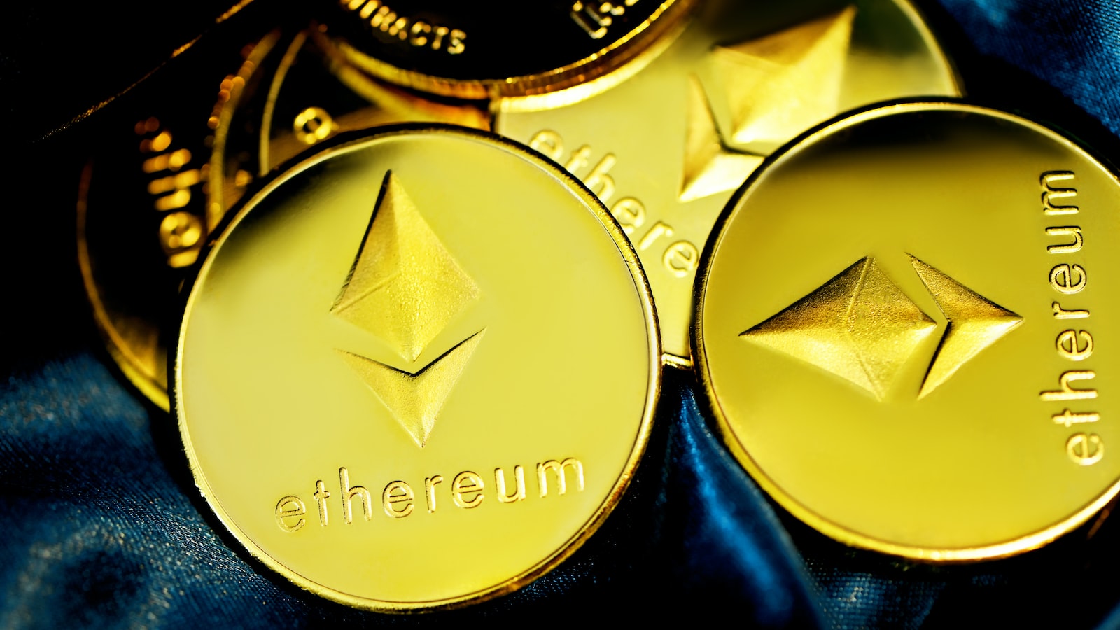 You Won’t Believe The Number of Users Who Give Up Using Ethereum After A Year 1. Ethereum Usage on Decline After Year