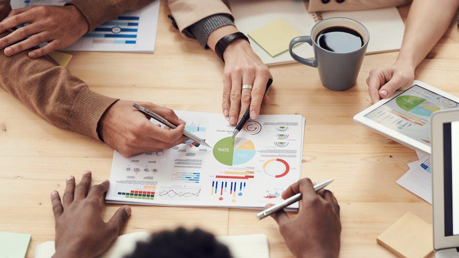 Achieve financial freedom in the digital era 2. Strategies for Achieving Economic Independence in the Age of Fiat