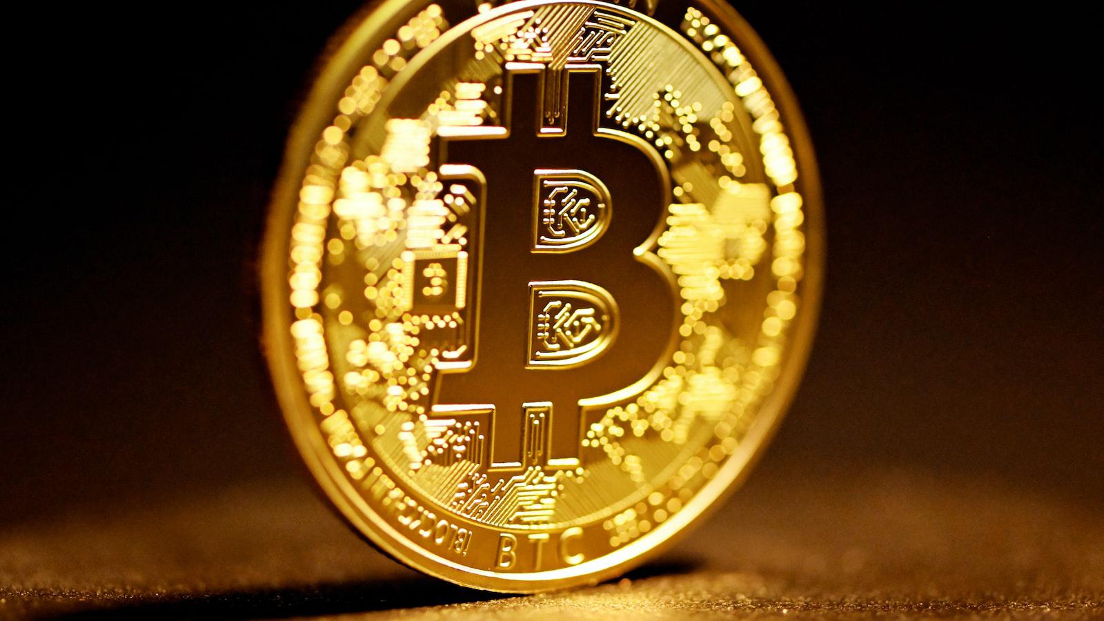 SEC Commissioner Peirce: "No Reason" to Block Bitcoin ETF 2. Addressing Regulatory Concerns: Hester Peirce's Insights on the Potential of a Bitcoin ETF