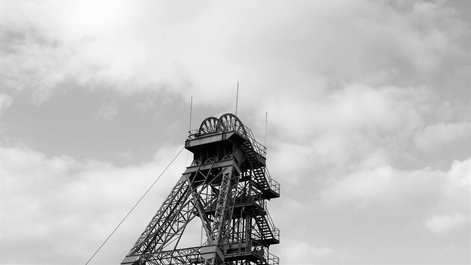 Navigating the 2024 Bitcoin Halving: Implications and Strategies for Miners - Adjusting Mining Strategies for Profitability