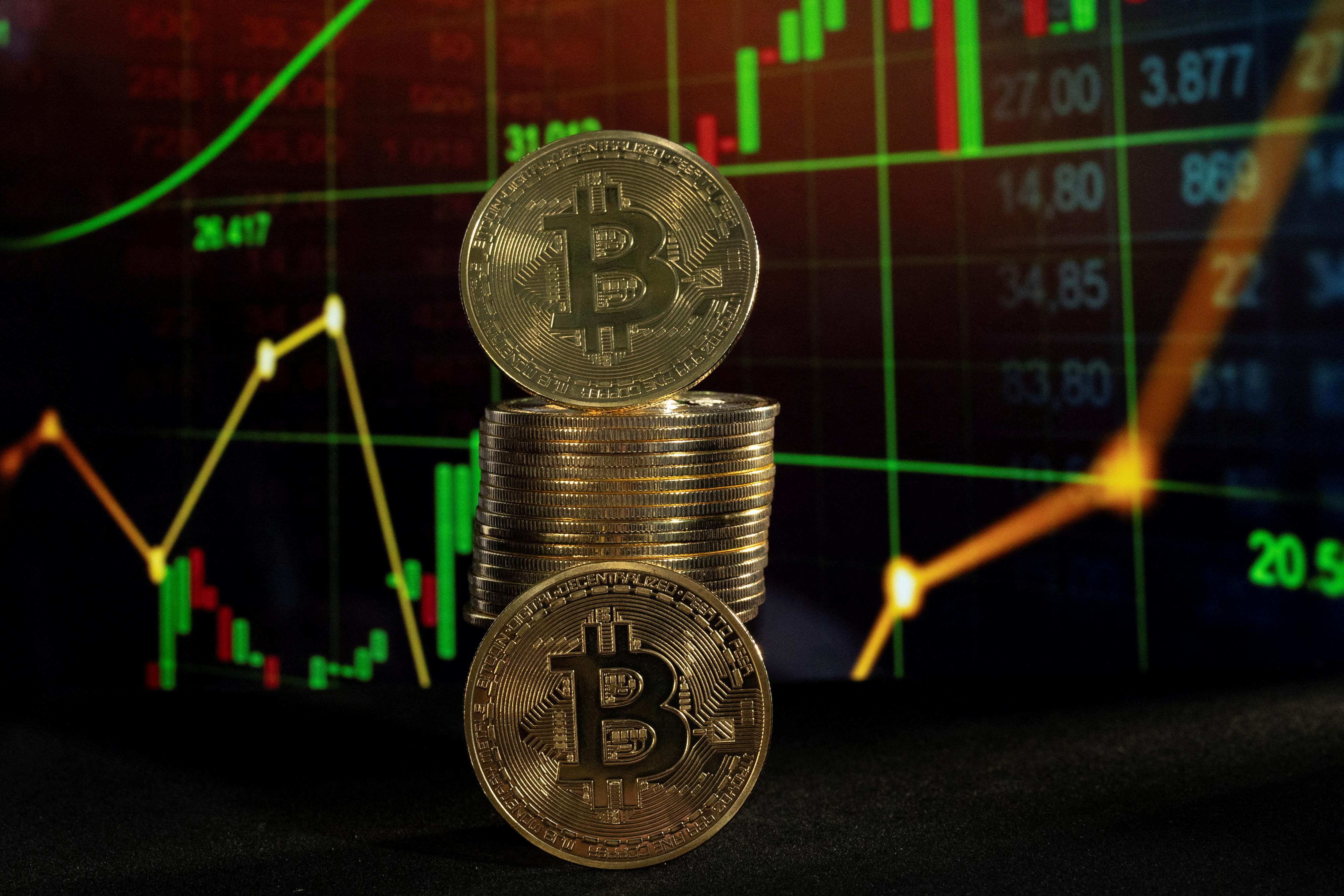 10 Key Roles Bitcoin Plays in Today’s Financial System 1) Bitcoin as a Hedge Against Inflation: In an era of increasing inflation, Bitcoin has emerged as a potential store of value, reminiscent of gold, offering investors a refuge from the eroding purchasing power of fiat currencies