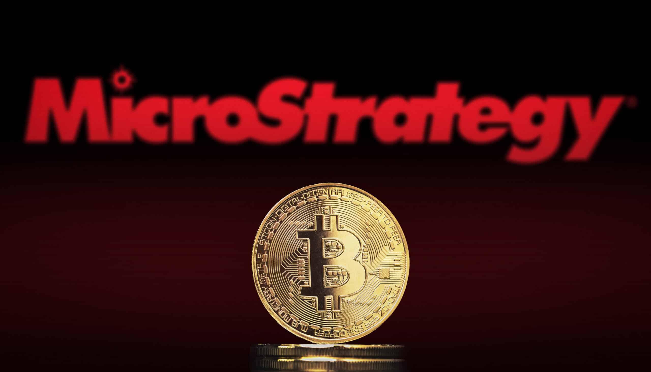 MicroStrategy’s Strategic Shift: Navigating the Future of Analytics MicroStrategys Transition to Cloud-Based Analytics: Strategies for Enhanced Data Integration
