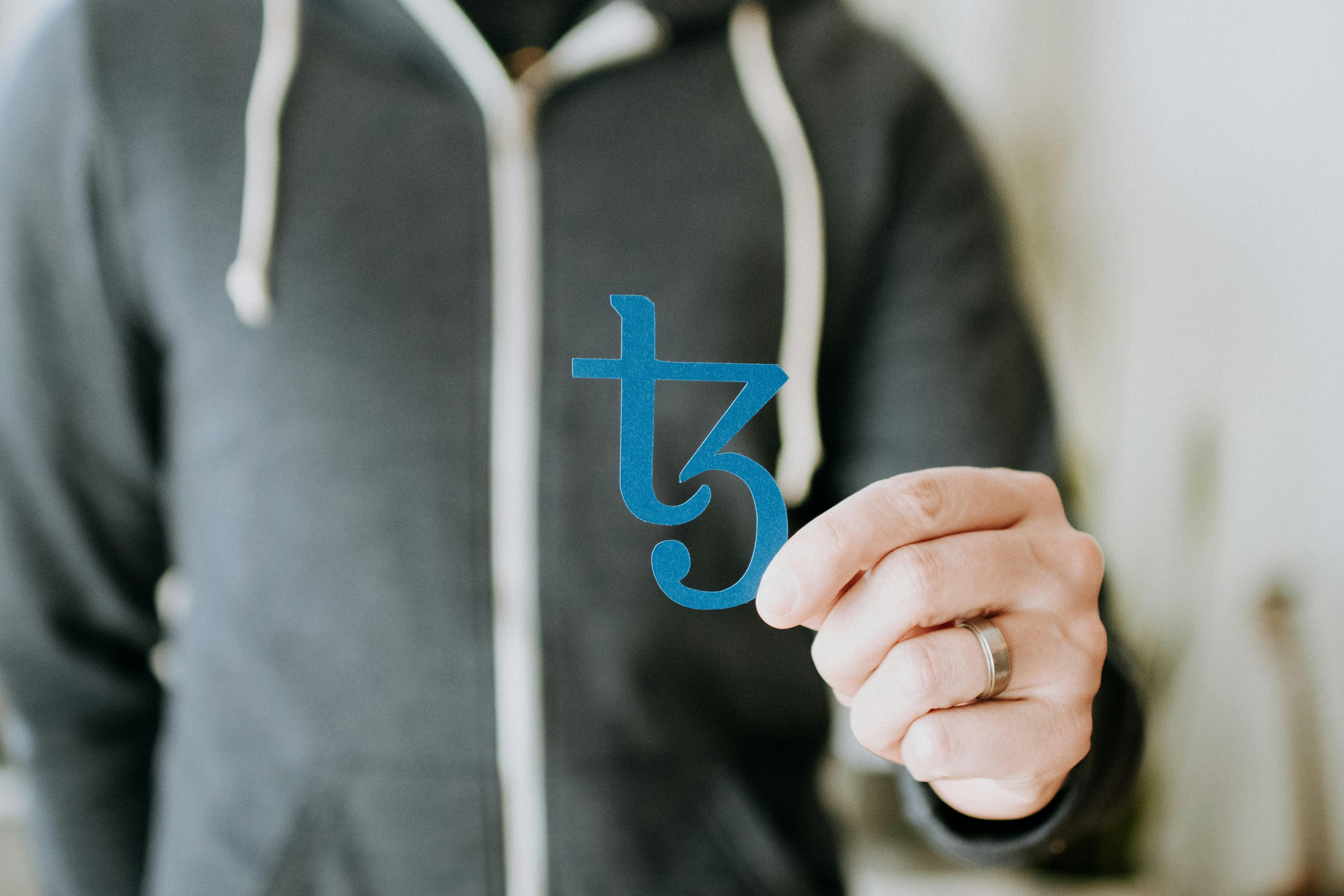 5 Key Insights into Blockchain Technology: A Comprehensive Overview 1) Blockchain as a Distributed Ledger: At its core, blockchain technology functions as a distributed ledger, which means that data is stored across a network of computers rather than in a single centralized location. This decentralized architecture enhances security and transparency, as every transaction is recorded and verifiable by all participants, mitigating the risks associated with data tampering