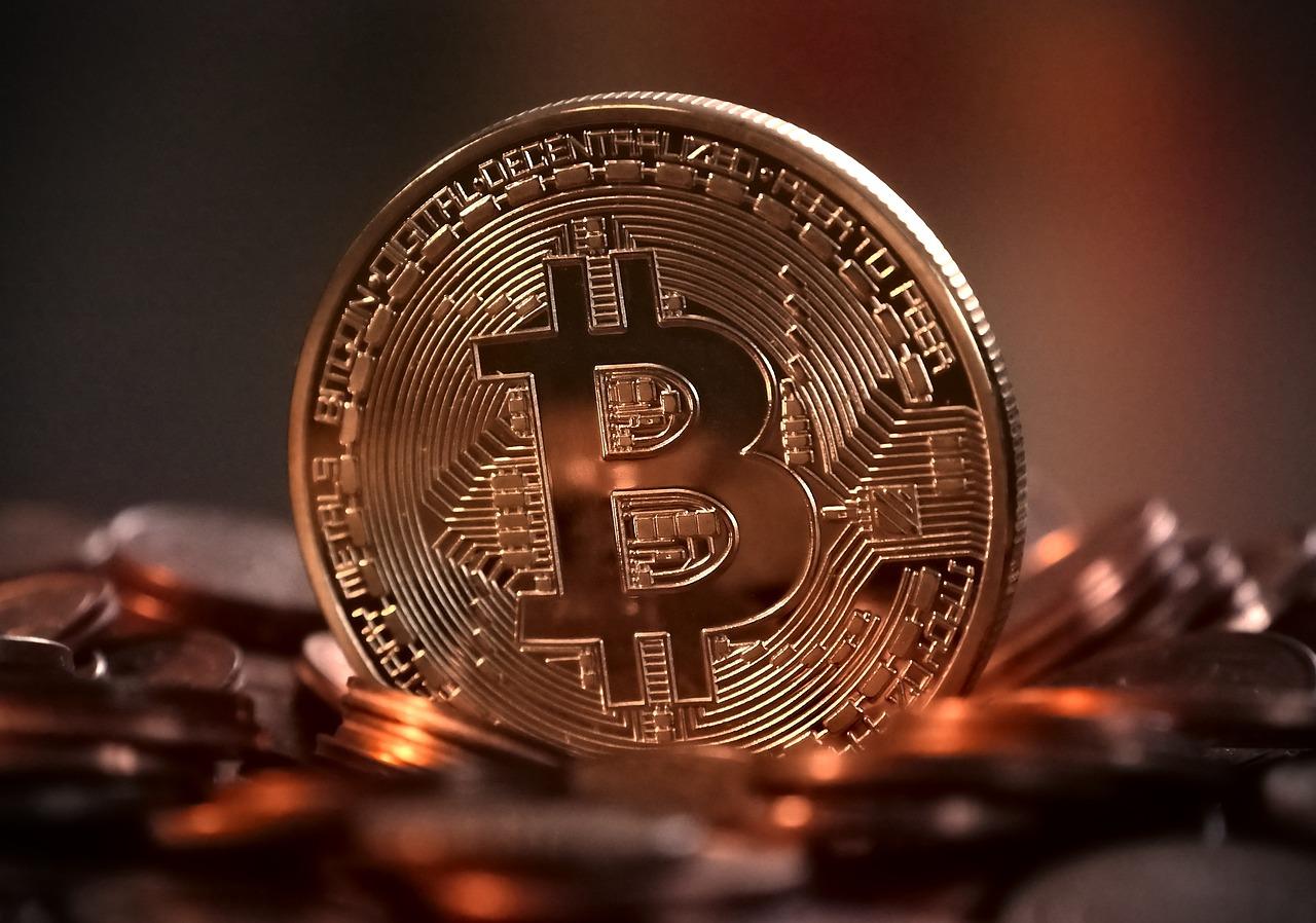 10 Key Functions of Bitcoin in Today's Financial Landscape 1) Bitcoin as a Store of Value: In an era of economic uncertainty, Bitcoin is increasingly viewed as a digital gold, offering a hedge against inflation and currency devaluation