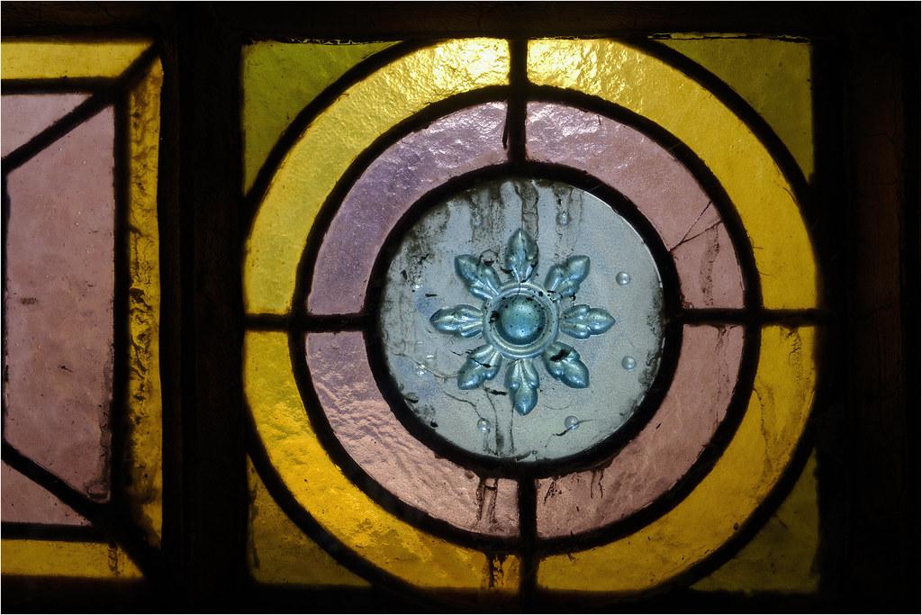 Issy Wood: Wet Reckless Navigating the Reception: What critics Are Saying About issy Wood's Latest Work