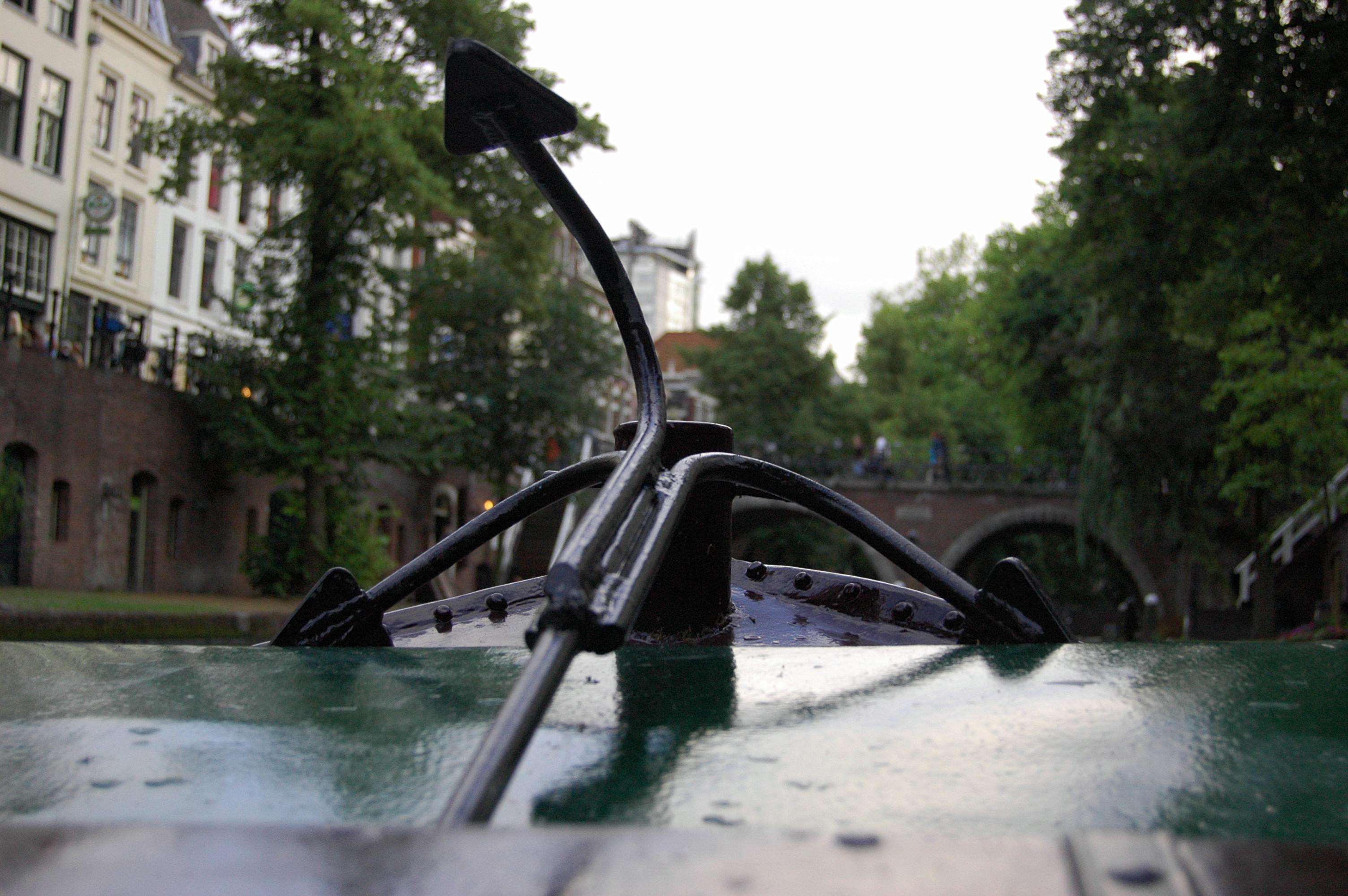 Revolutionary Fluid Battery: A Flexible Energy Storage Solution for Any Shape Expert Recommendations for Implementing Fluid Batteries in Energy Solutions