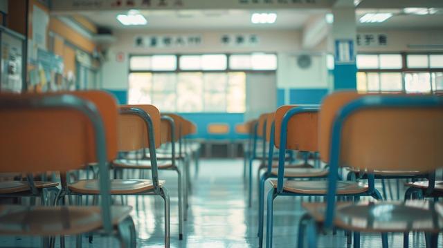 Institutions Still Bullish on Bitcoin as Retail Folds Institutions stay Bullish as Retail Capitulates, Point to Macro Hedges and Onchain Accumulation: What investors Should Do Now