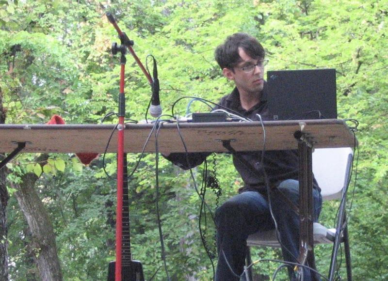 Strategies for Engaging with Contemporary Art in Auction Settings