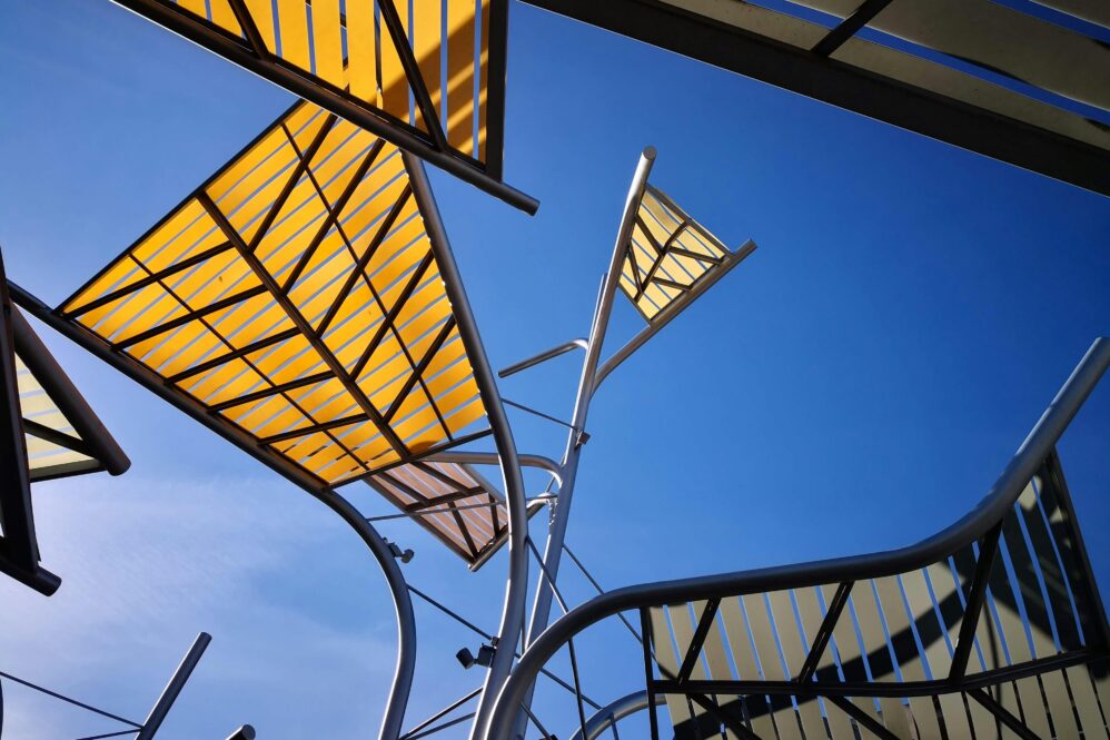 Dont miss out on $40 off the Fitbit Charge 6 in Best Buys Deal of the Day