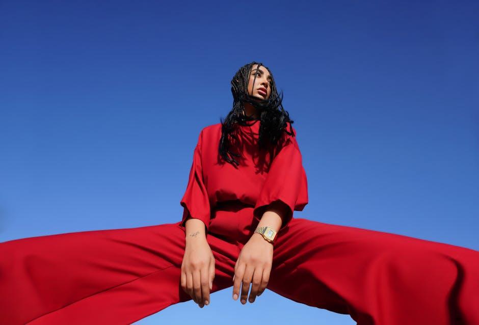 New photos from European Mars orbiter show dynamic, volcanic Red Planet terrain